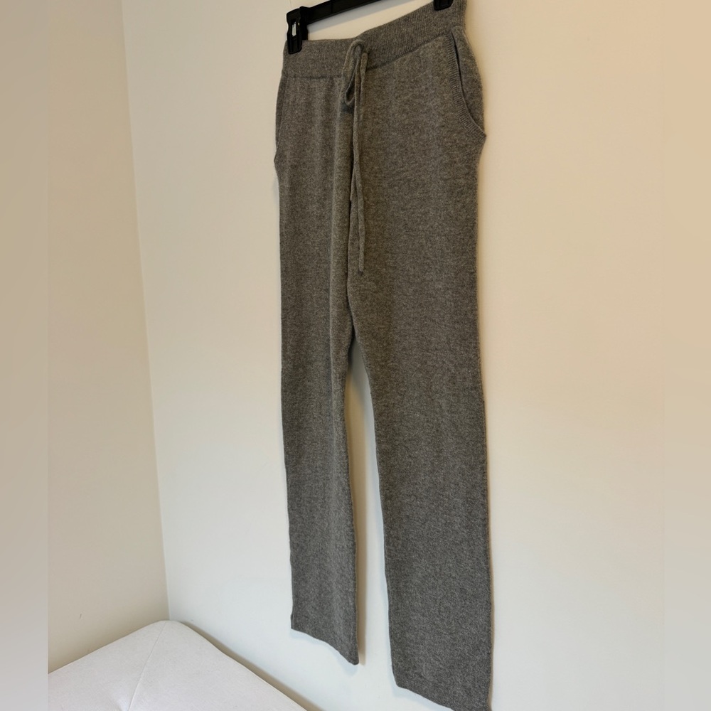 Gentle Herd Gray Cashmere Sweatpants - Picture 4 of 8
